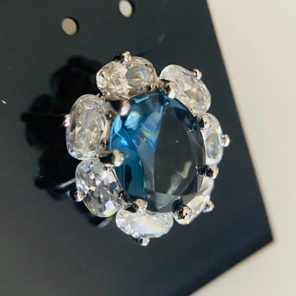 Lindenworld Simulated Blue Topaz and CZ Stud Earrings NEW - Picture 3 of 3